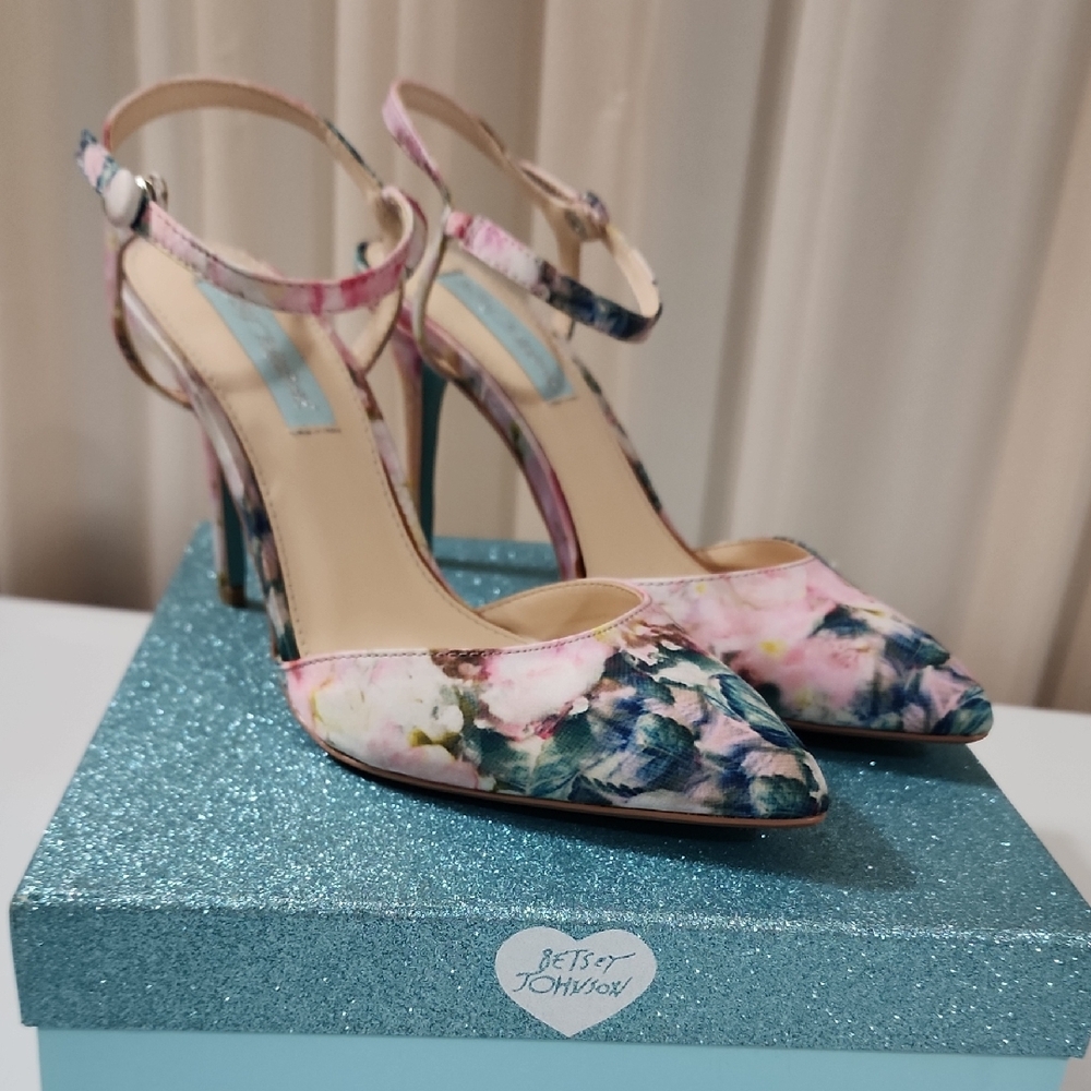 Betsey Johnson Pink and Blue Heels Elegant Stiletto Design